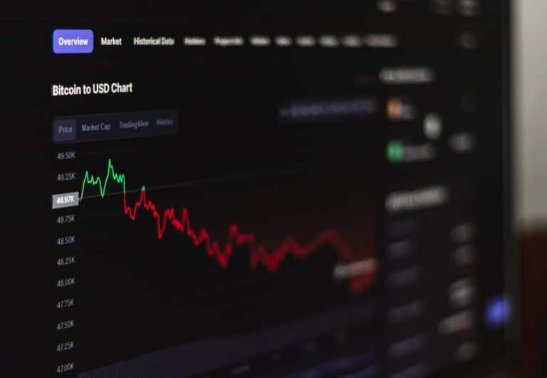 crypto vs. fiat currencies